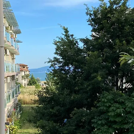 Apartment резиденция у морского берега